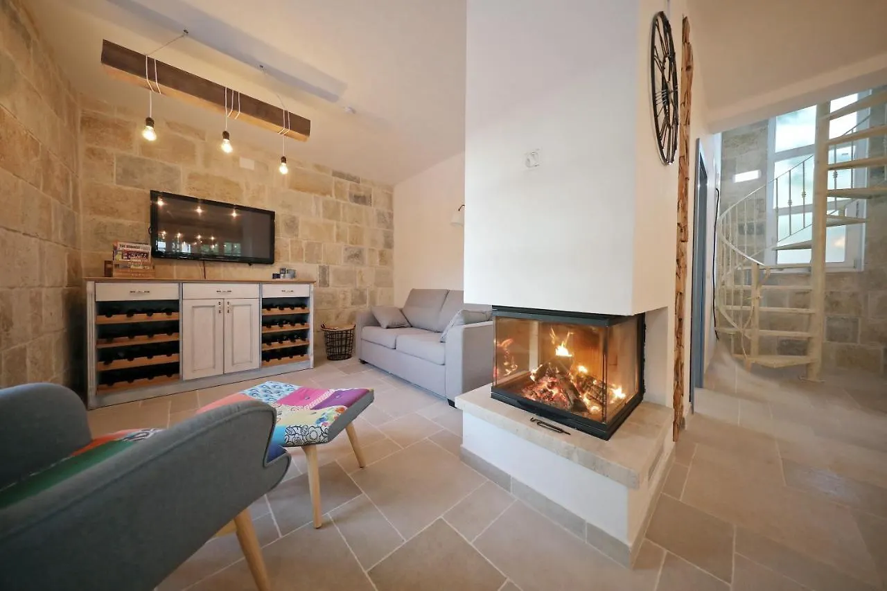 סבטי פטר Villa Mare 0*, סבטי פטר קרואטיה