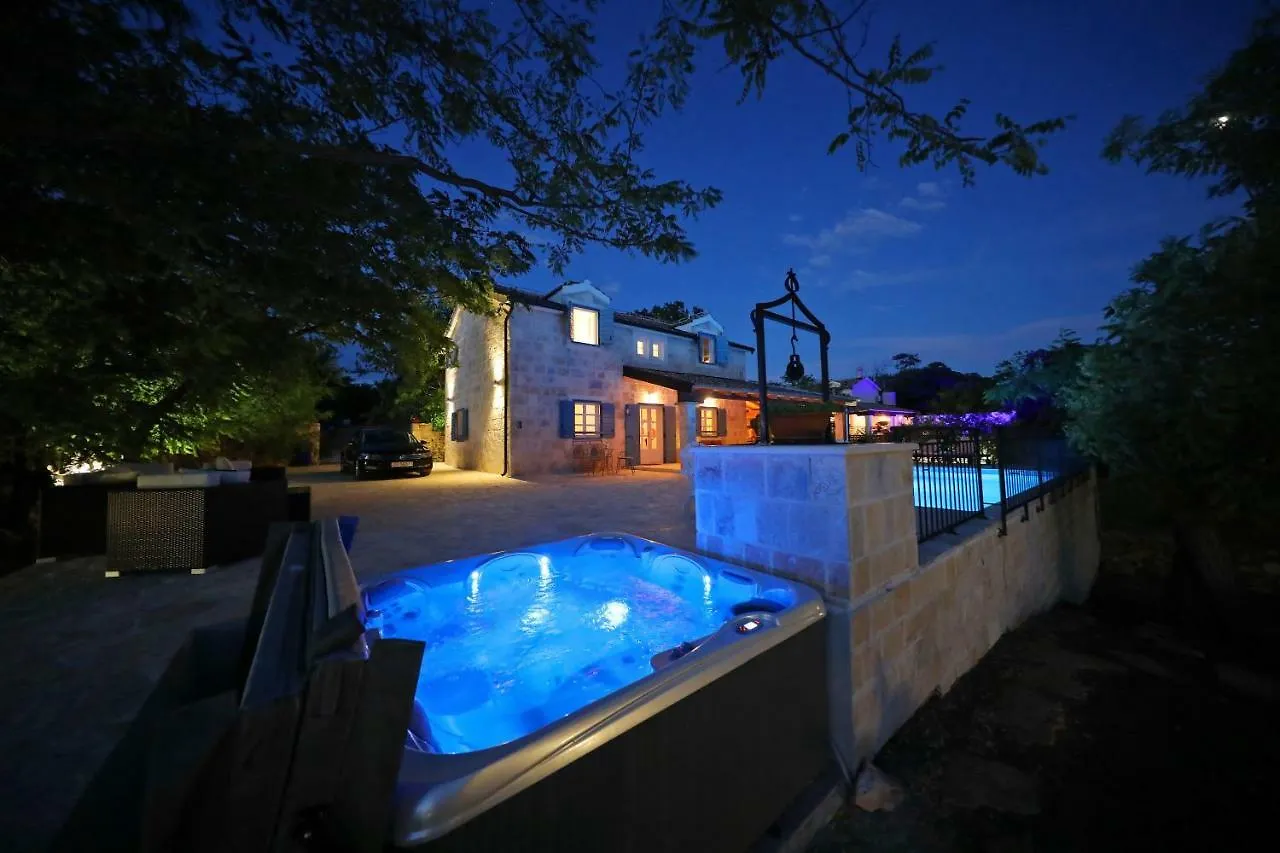 סבטי פטר Villa Mare