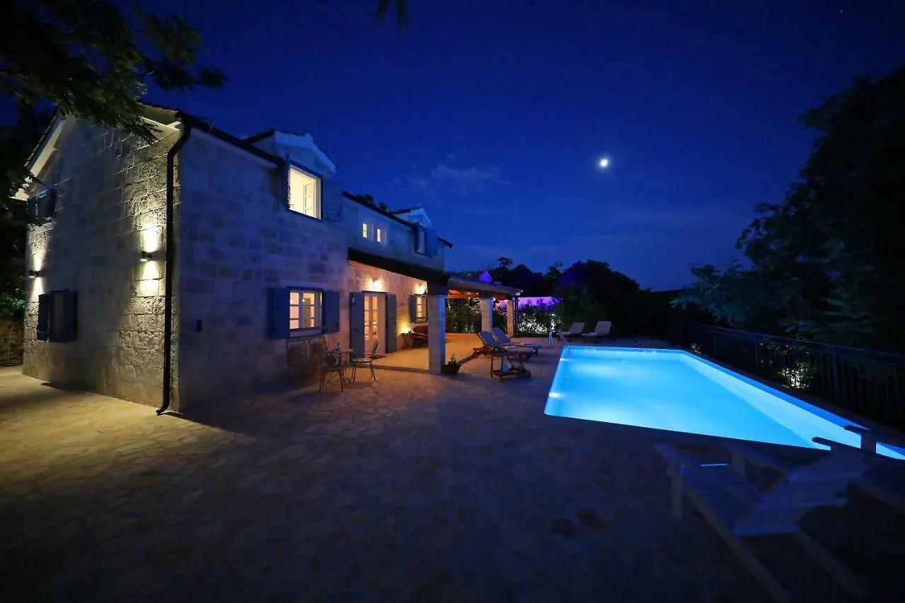 סבטי פטר Villa Mare