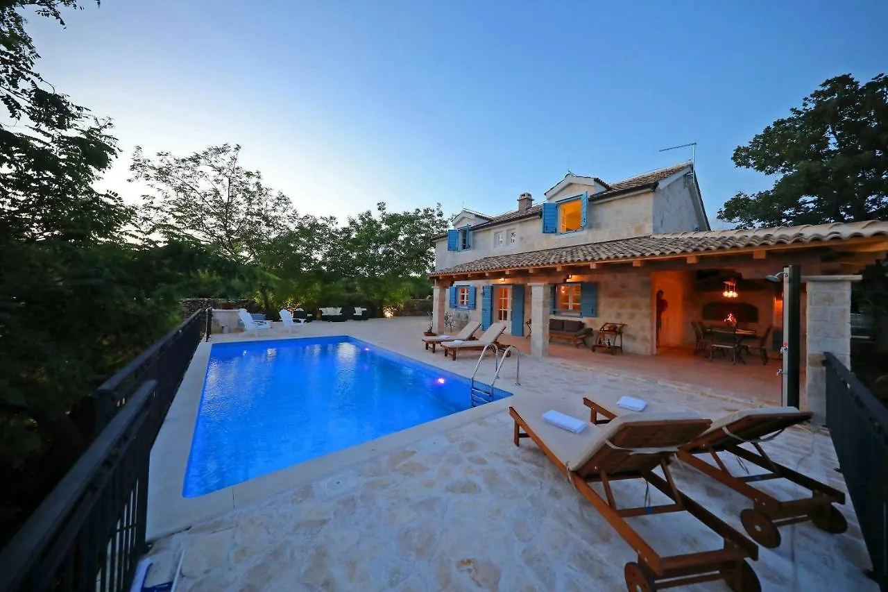 סבטי פטר Villa Mare